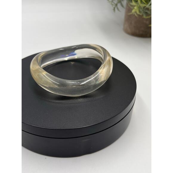 Lucite Vintage 1950's Chunky Waved Curved Mid Century Bangle Bracelet - Picture 4 of 8